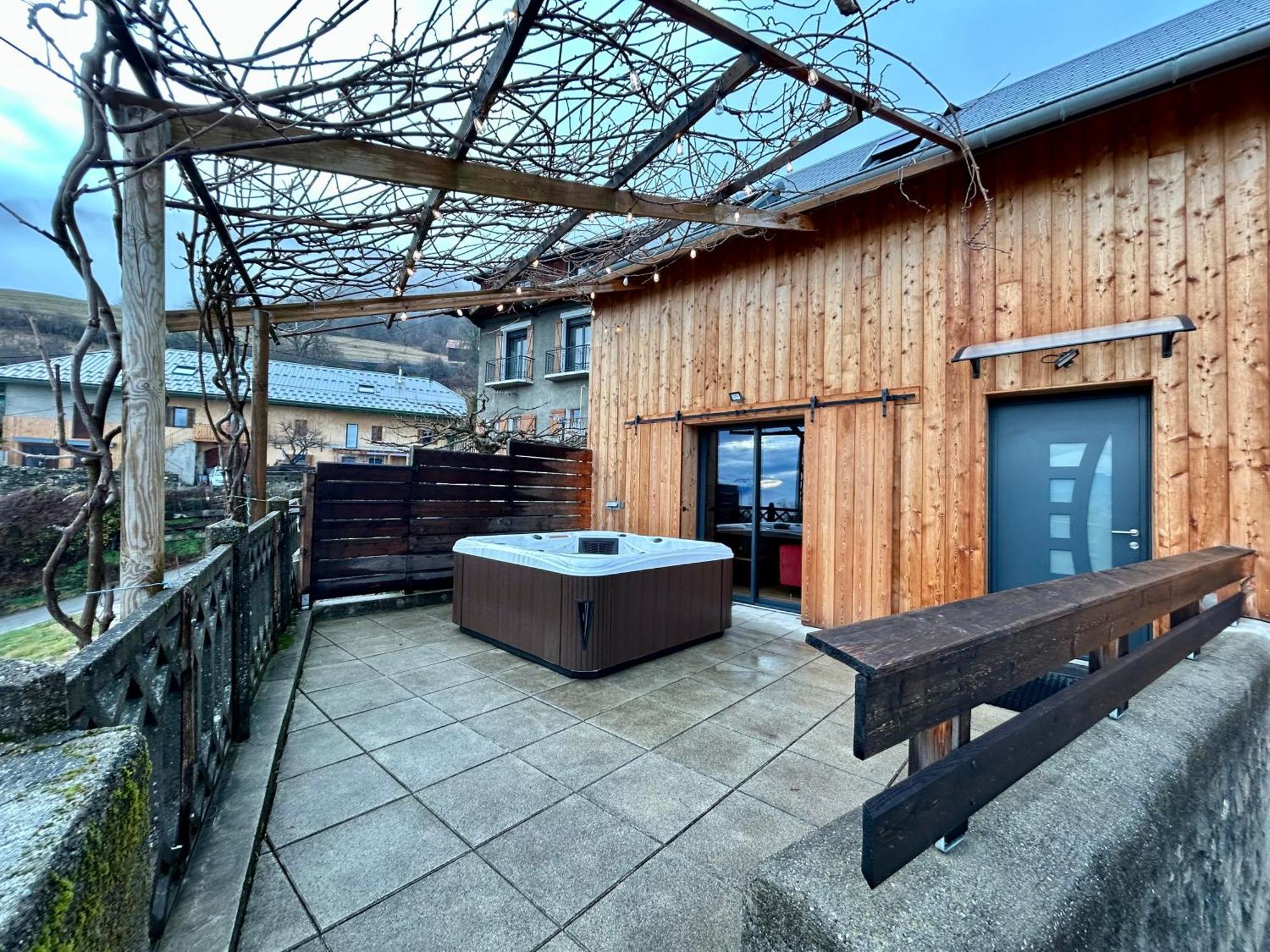 Au Pied De L'arcluse - Clim Parking Terrasse - Clg Savoie Holiday home Saint-Pierre-d'Albigny